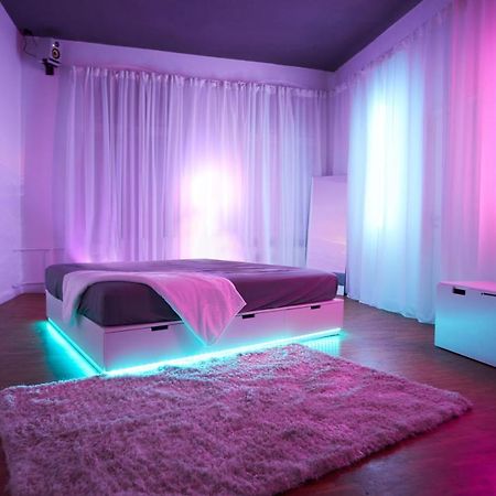 Huge Apartment With Home Cinema And Kitchen In Friedrichshain ベルリン エクステリア 写真