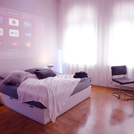 Huge Apartment With Home Cinema And Kitchen In Friedrichshain ベルリン エクステリア 写真