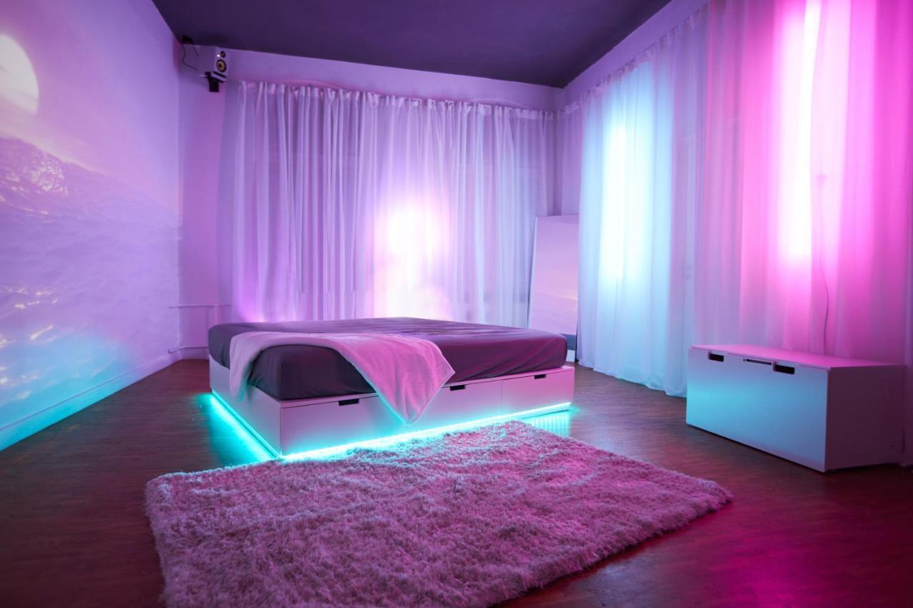 Huge Apartment With Home Cinema And Kitchen In Friedrichshain ベルリン エクステリア 写真